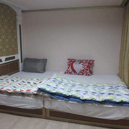 Moiri Guesthouse يوسو المظهر الخارجي الصورة