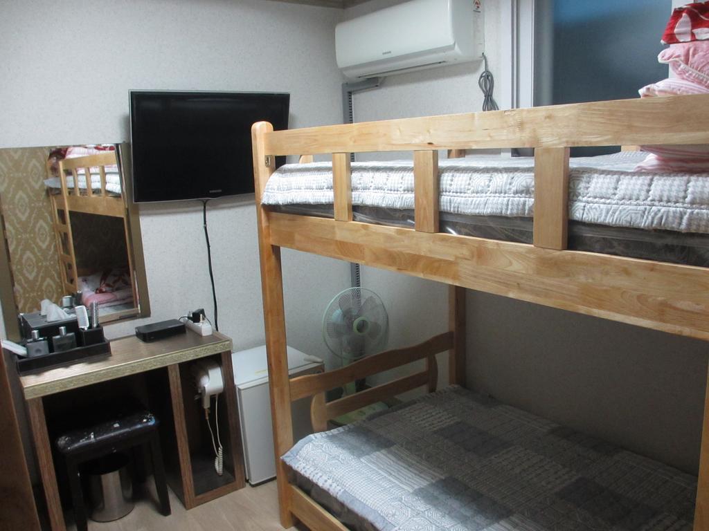 Moiri Guesthouse يوسو المظهر الخارجي الصورة
